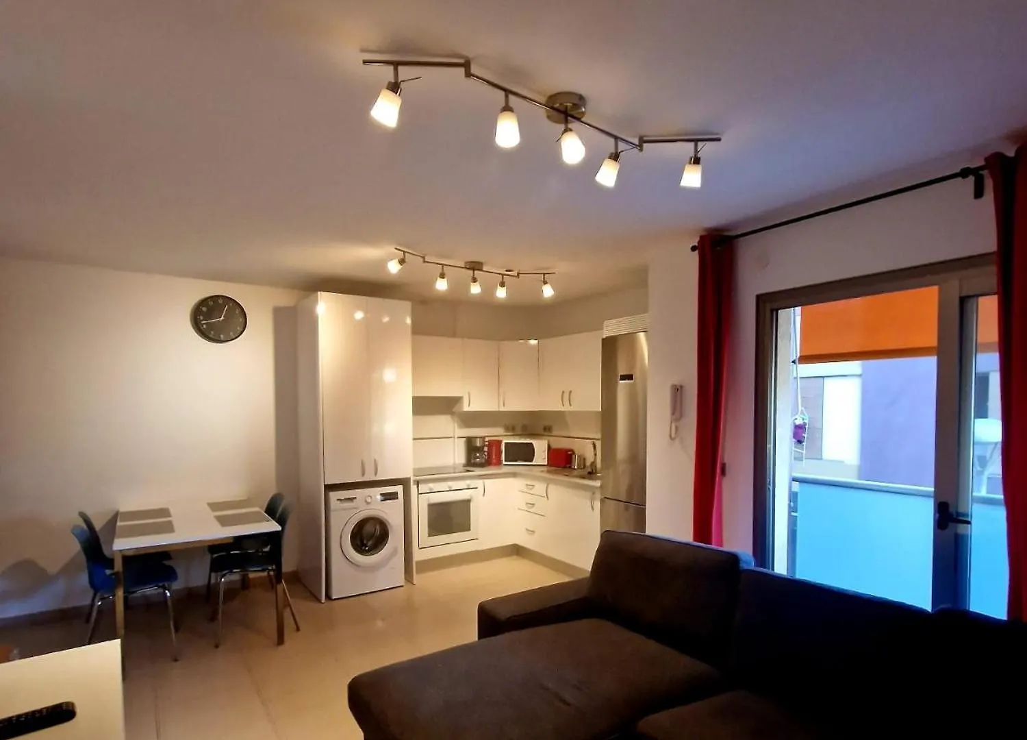 Alcala Seaside Apartment, Two Rooms, Private Parking Apartment Alcala (Tenerife)