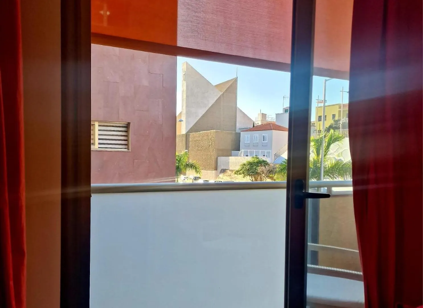 Alcala Seaside Apartment, Two Rooms, Private Parking