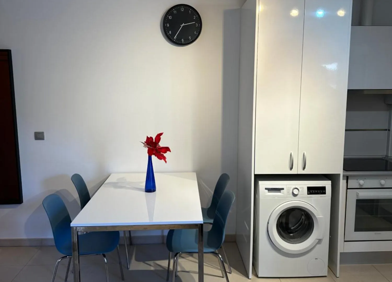 Alcala Seaside Apartment, Two Rooms, Private Parking Apartment
